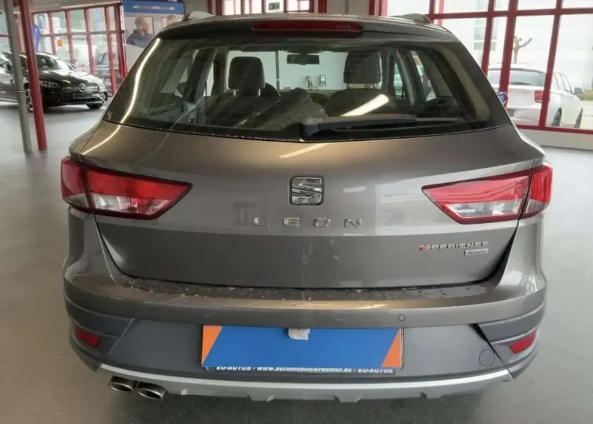Usata Seat Leon X-Perience 4Drive 184 CV (135 kW) 2015 "technic" grau Station wagon