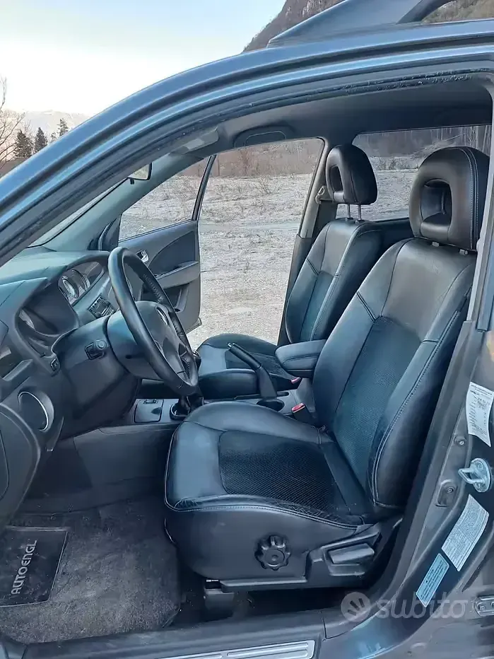 Usata Mitsubishi Outlander 201 CV (147 kW) 2005 SUV