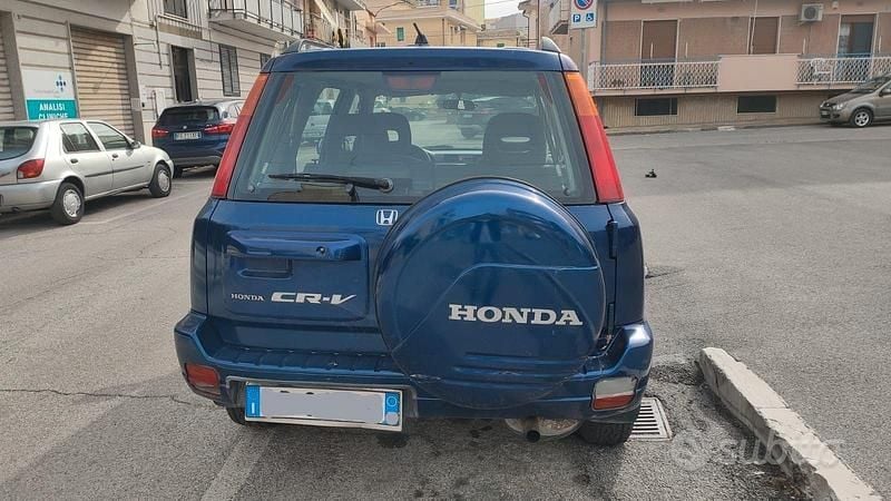 Usata Honda CR-V 147 CV (108 kW) 1999 Blu/azzurro SUV