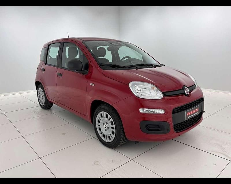 Rosso Usata 2025 Fiat Panda S Tre volumi | 13.500 € (Buon prezzo) - Immagine 1/4