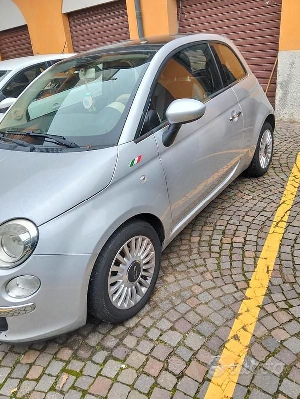 Usata Fiat 500 Lounge 69 CV (50 kW) 2008 Argento Utilitaria