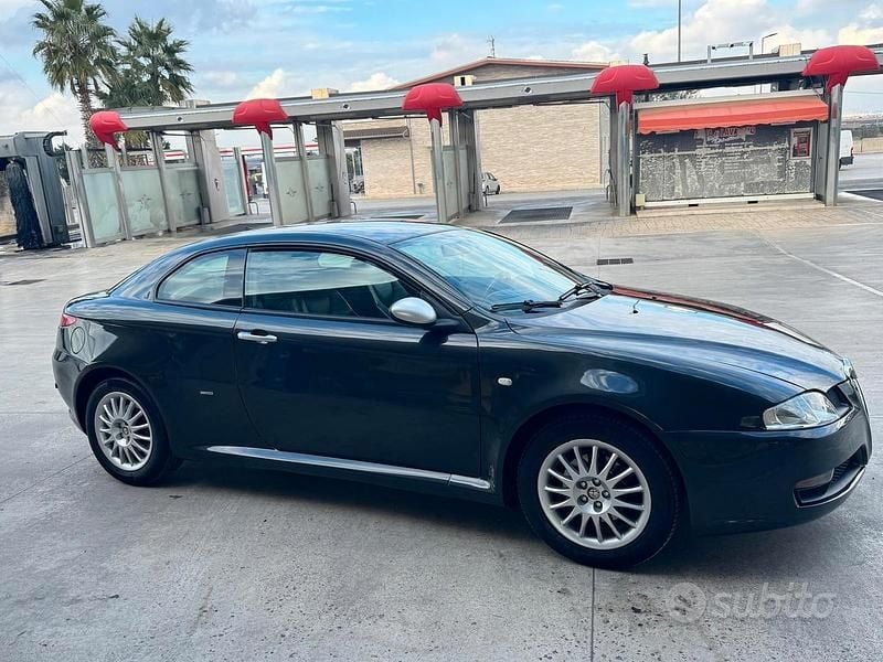 Usata Alfa Romeo GT 150 CV (110 kW) 2005 Nero Coupé