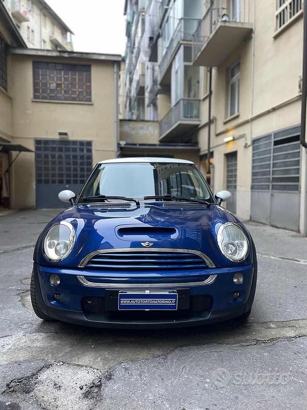 Usata Mini Cooper S 163 CV (119 kW) 2003 Blu metallizzato Utilitaria