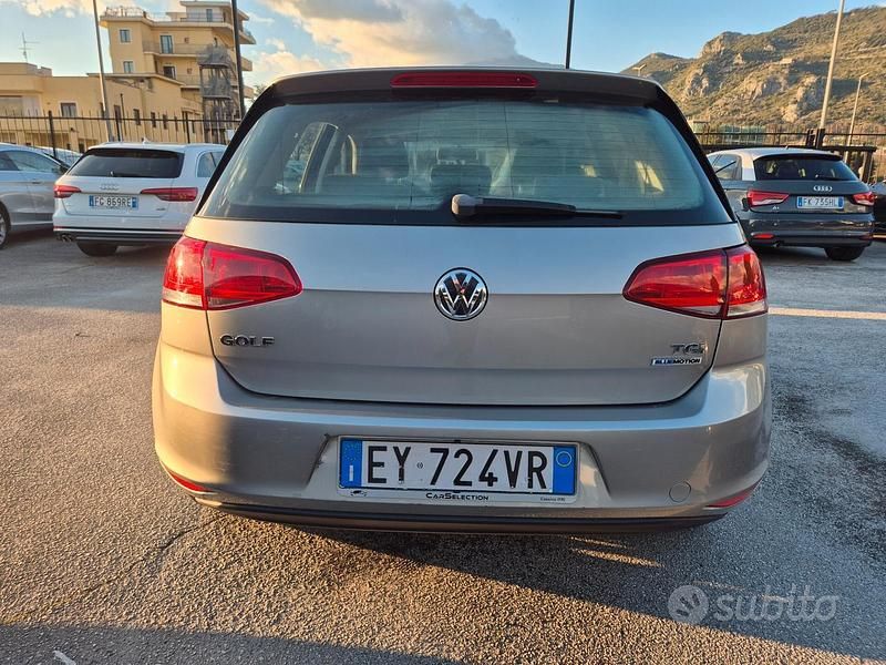 Usata VW Golf VII Comfortline 110 CV (80 kW) 2015 Grigio Berlina