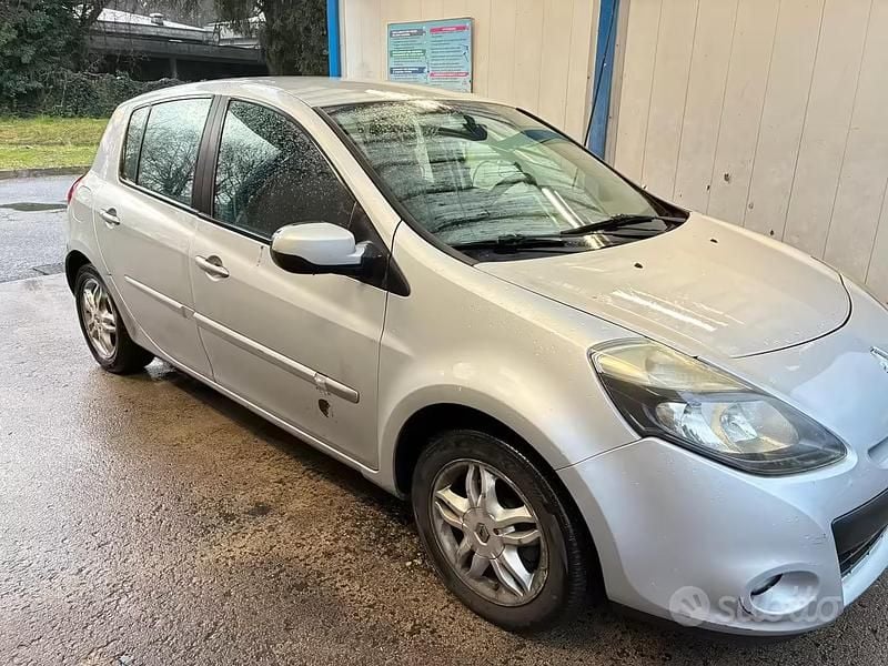 Usata Renault Clio II Dynamique 2010 Grigio Utilitaria