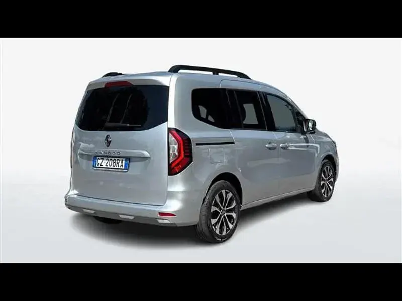 Usata Renault Kangoo Techno 116 CV (85 kW) 2025 Grigio chiaro Monovolume
