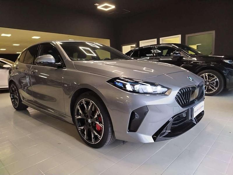 Usata BMW 118 M Sport 150 CV (110 kW) 2025 Grigio Utilitaria