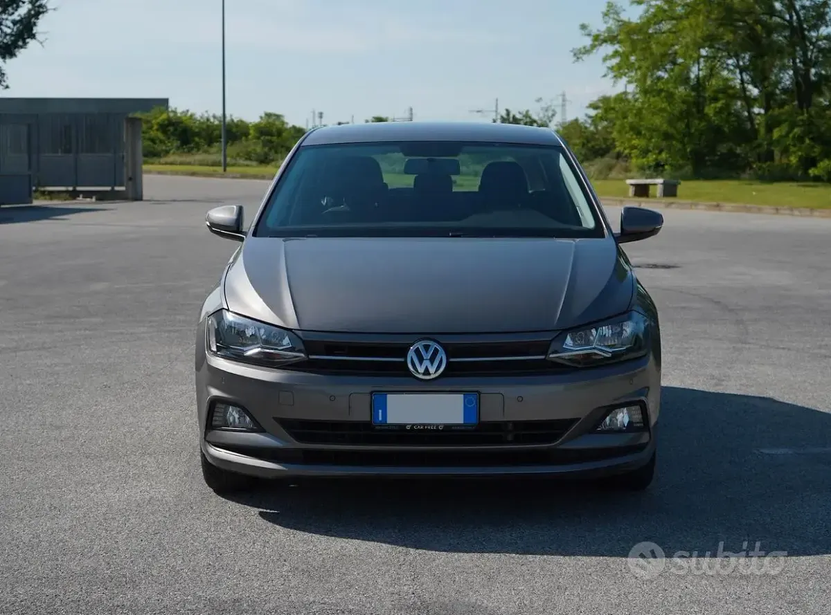 Usata VW Polo 95 CV (69 kW) 2019 Grigio Utilitaria