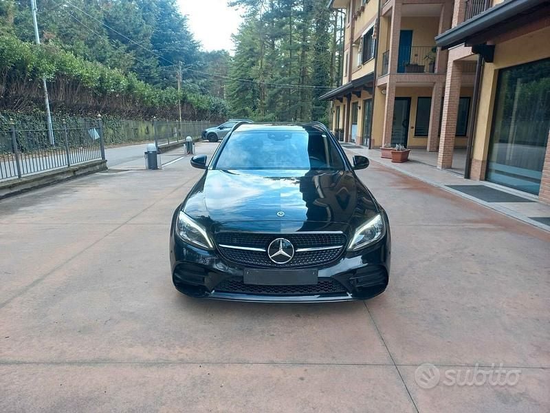 Usata Mercedes C220 Premium 194 CV (142 kW) 2021 Nero Station wagon