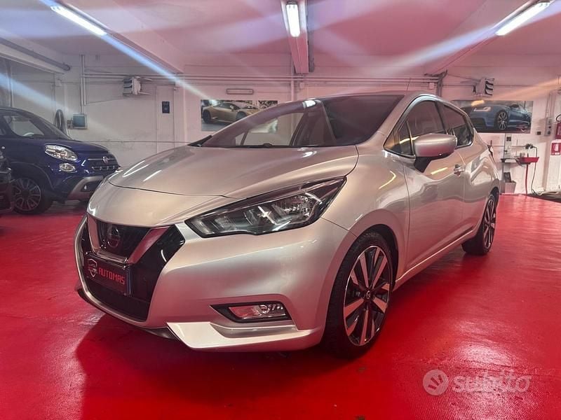 Usata Nissan Micra Tekna 90 CV (66 kW) 2018 Grigio Utilitaria