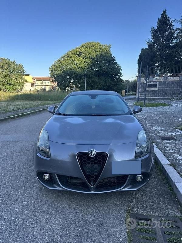 Usata Alfa Romeo Giulietta 105 CV (77 kW) 2014 Grigio Utilitaria