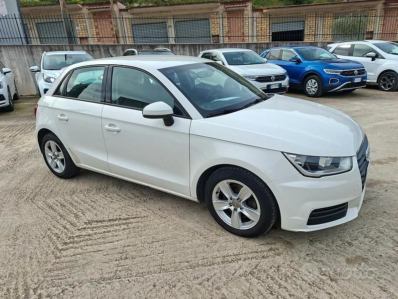 Usata Audi A1 116 CV (85 kW) 2015 Bianco Utilitaria