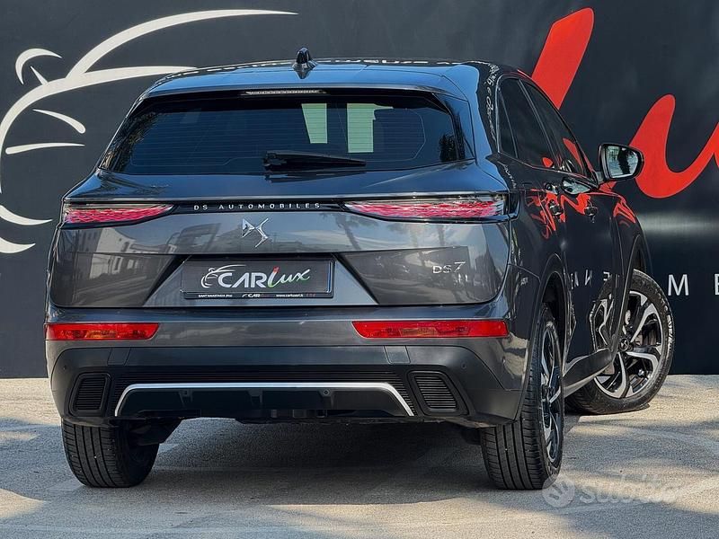 Usado DS Automobiles DS7 Crossback Bastille 131 CV (96 kW) 2023 Gris SUV