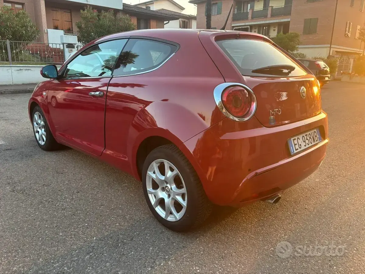 Usata Alfa Romeo MiTo 95 CV (69 kW) 2011 Rosso Utilitaria
