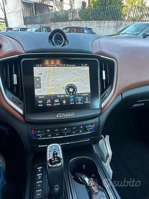 Usata Maserati Ghibli GT 275 CV (202 kW) 2019 Bianco Berlina