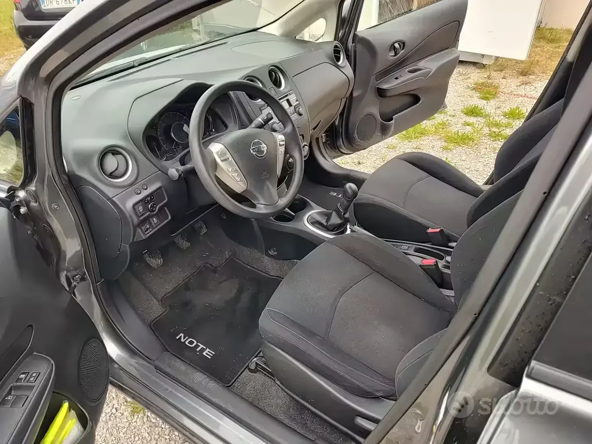 Usata Nissan Note 80 CV (58 kW) 2015 Grigio Utilitaria