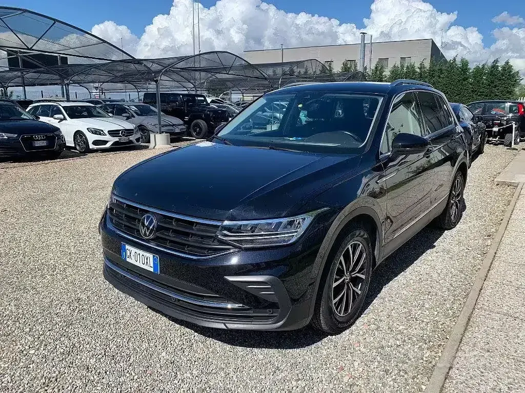 Usata VW Tiguan Life 150 CV (110 kW) 2022 Nero SUV
