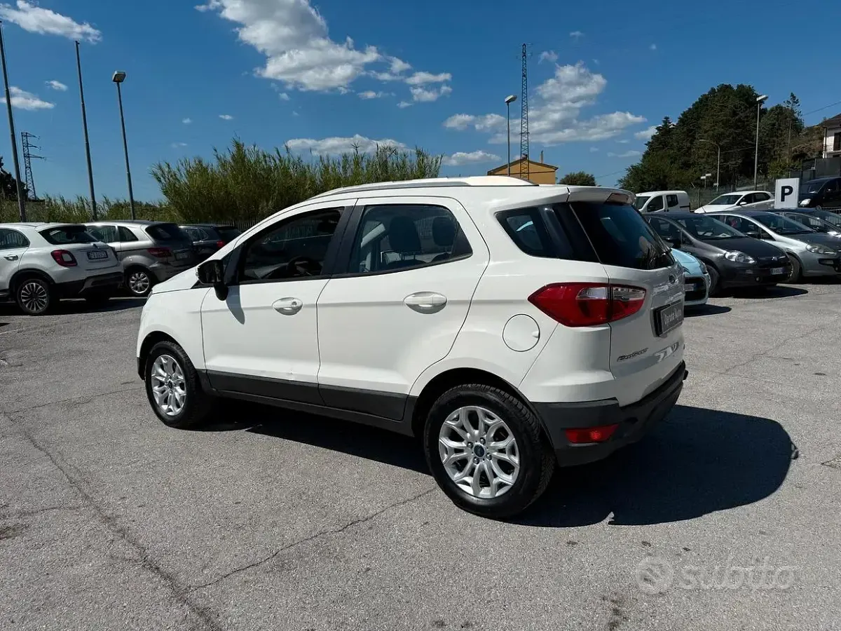 Usata Ford Ecosport 125 CV (91 kW) 2017 Bianco SUV