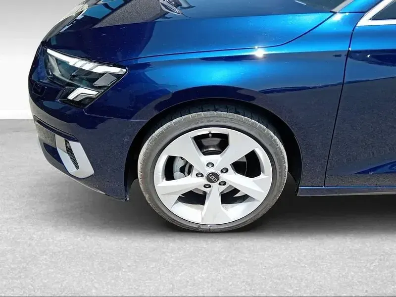 Usata Audi A3 Sportback Advanced 200 CV (147 kW) 2023 Blu Utilitaria