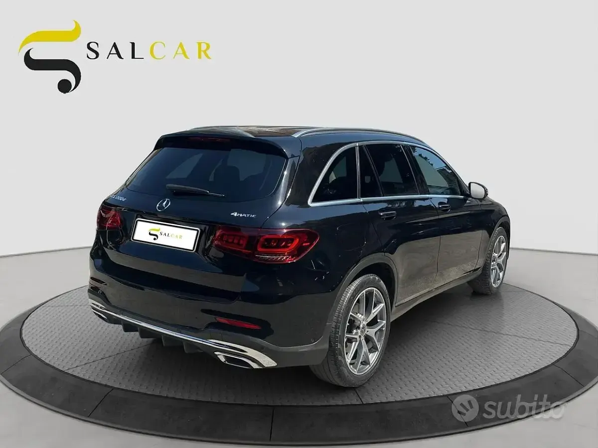 Usata Mercedes GLC220 Premium Plus 194 CV (142 kW) 2021 Nero SUV