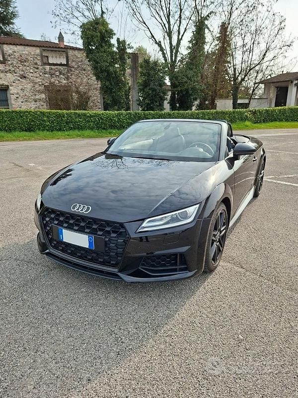 Usata Audi TT Roadster Ambiente 197 CV (144 kW) 2020 Nero Cabrio