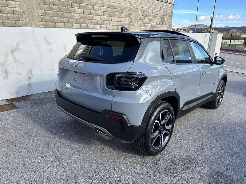 Nieuw Jeep Avenger Summit 101 PK (74 kW) 2026 Storm con tetto volcano SUV
