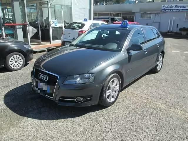 Usata Audi A3 Sportback Ambition 104 CV (76 kW) 2012 Grigio Utilitaria