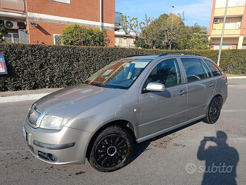 Usata Skoda Fabia 64 CV (47 kW) 2007 Grigio Station wagon
