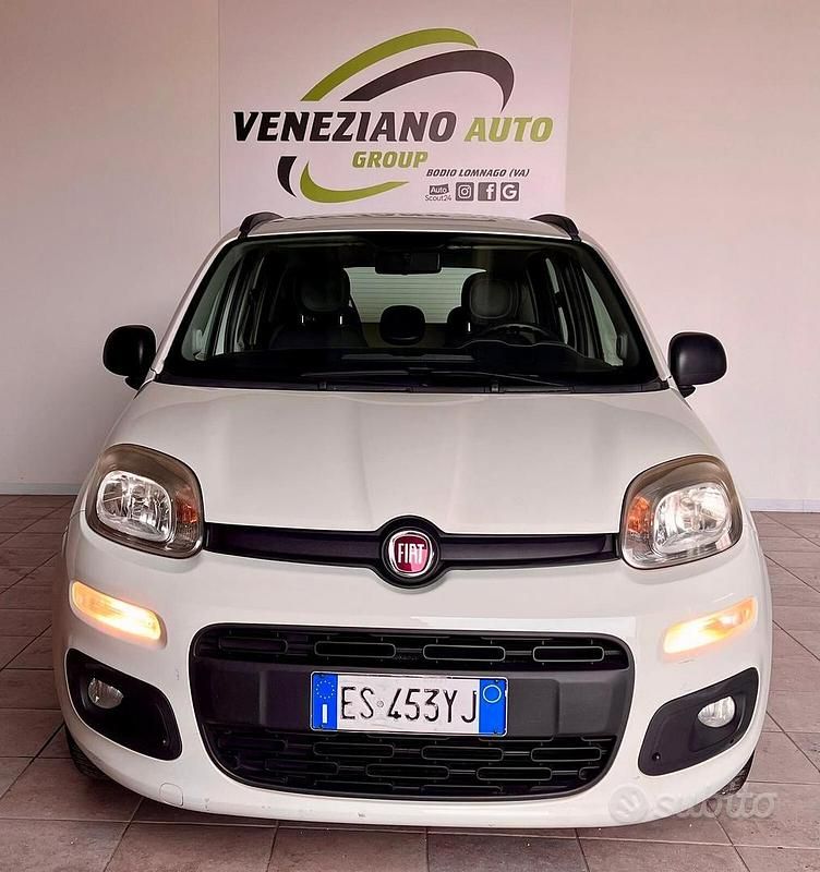 Usata Fiat Panda Lounge 69 CV (50 kW) 2014 Bianco Utilitaria
