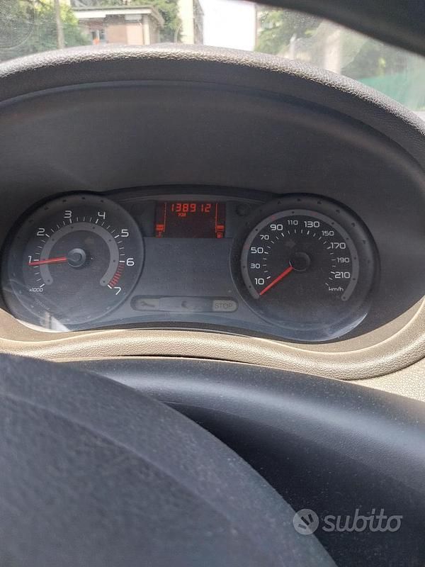 Usata Renault Clio II 58 CV (42 kW) 2007 Blu Berlina