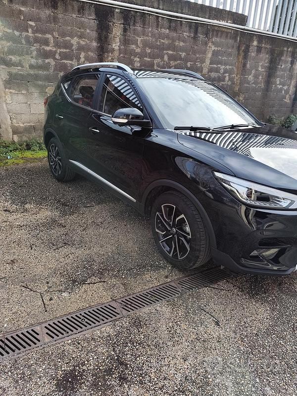 Usata MG ZS Luxury 106 CV (77 kW) 2025 Nero SUV