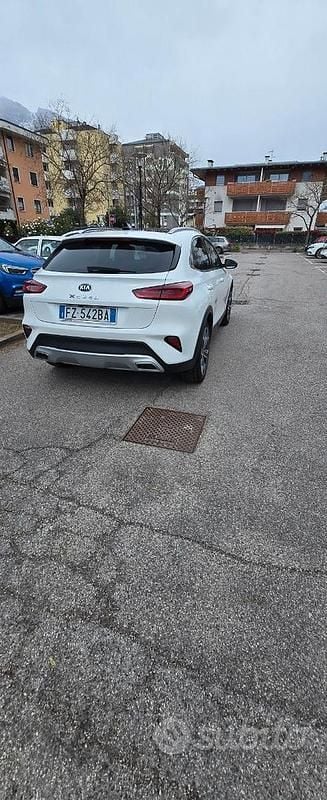 Usata Kia XCeed 136 CV (100 kW) 2019 Bianco SUV