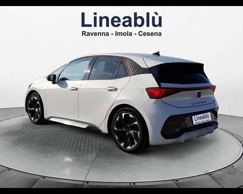 Usata Cupra Born e-Boost 169 kW (231 CV) 2022 Bianco Utilitaria