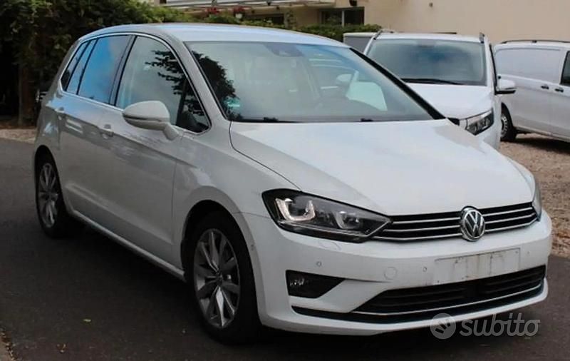 Usata VW Golf Sportsvan Highline 150 CV (110 kW) 2015 Bianco Monovolume