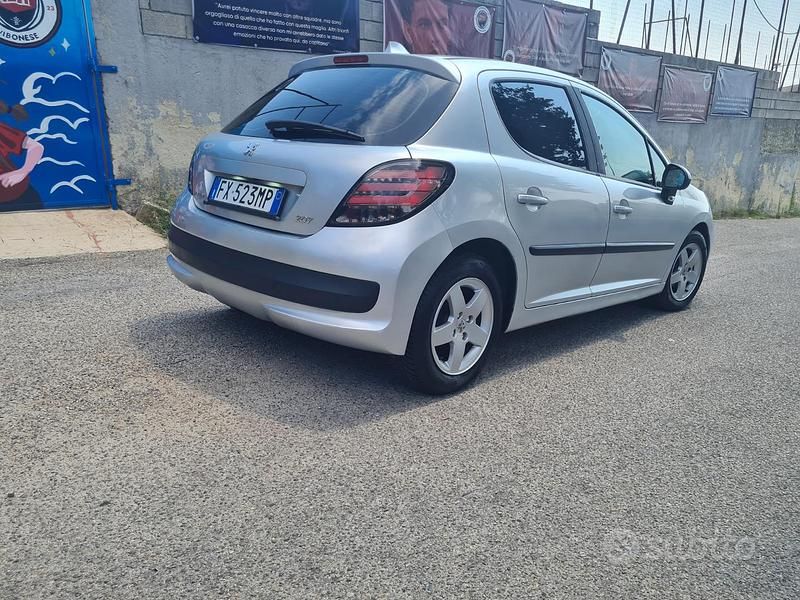 Usata Peugeot 207 68 CV (50 kW) 2009 Grigio Berlina