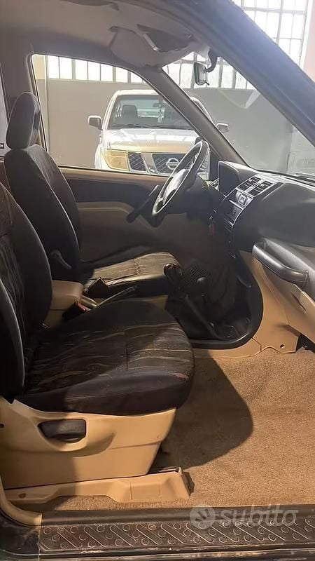 Usata Nissan Terrano Comfort 125 CV (91 kW) 2001 Verde SUV