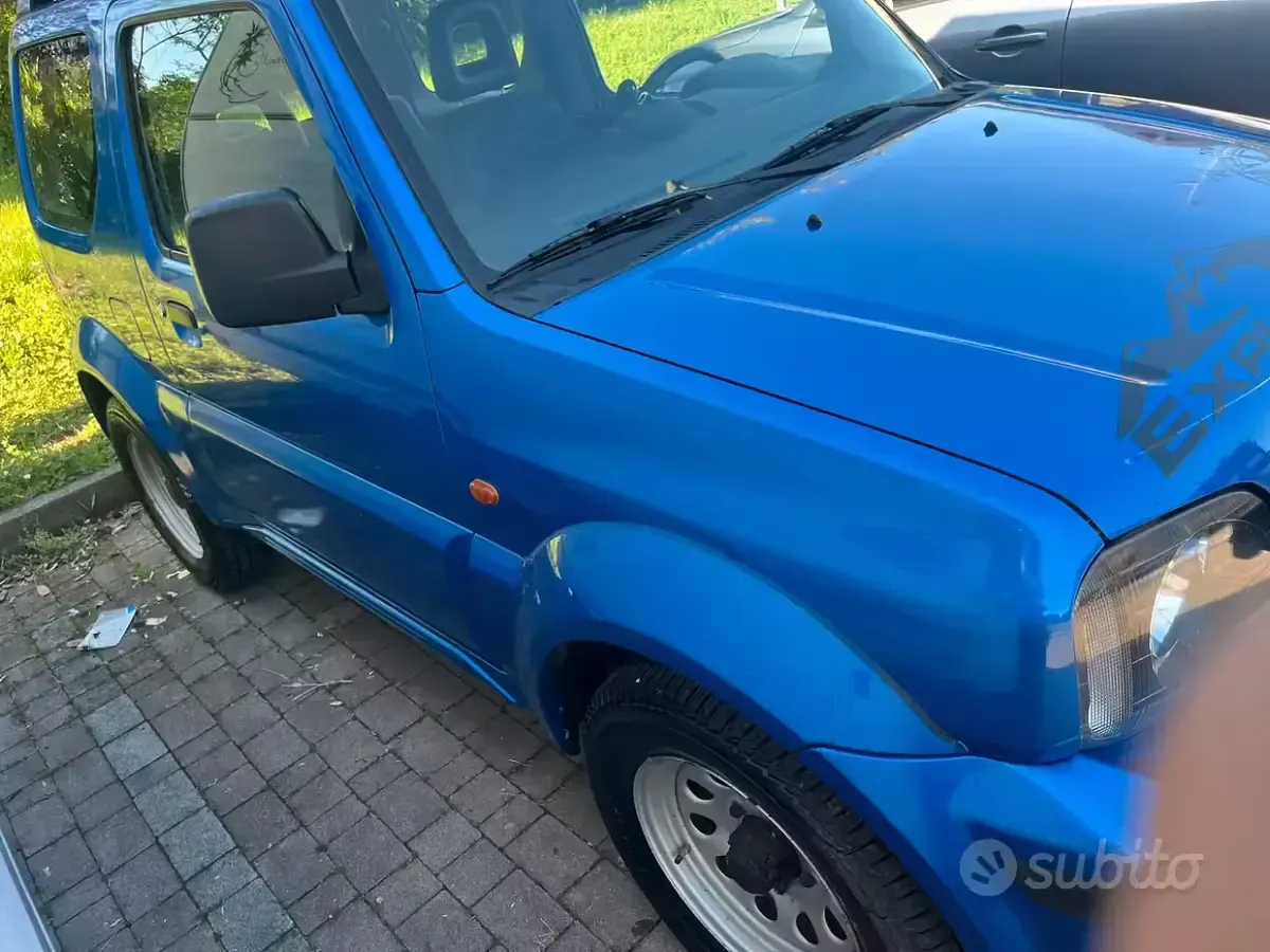 Usata Suzuki Jimny 85 CV (62 kW) 2021 Blu SUV