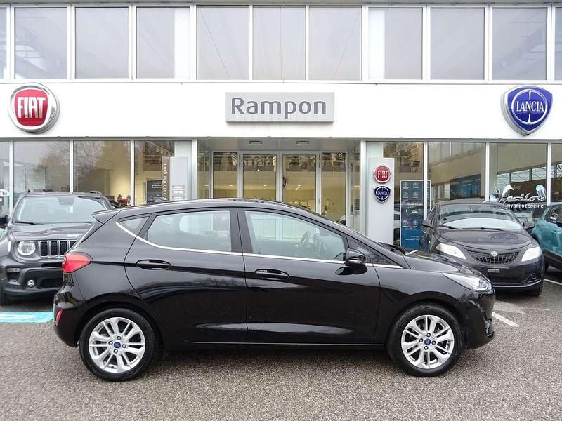 Usata Ford Fiesta Titanium 75 CV (55 kW) 2023 Nero Utilitaria