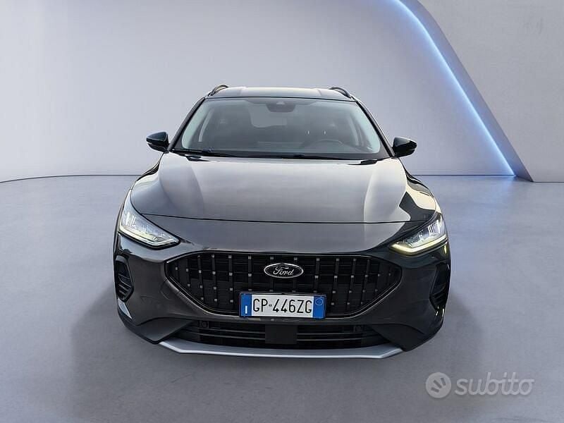 Usata Ford Focus Active 116 CV (85 kW) 2023 Grigio Station wagon