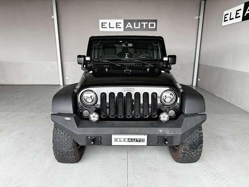 Usata Jeep Wrangler Unlimited Rubicon 200 CV (147 kW) 2015 Nero SUV