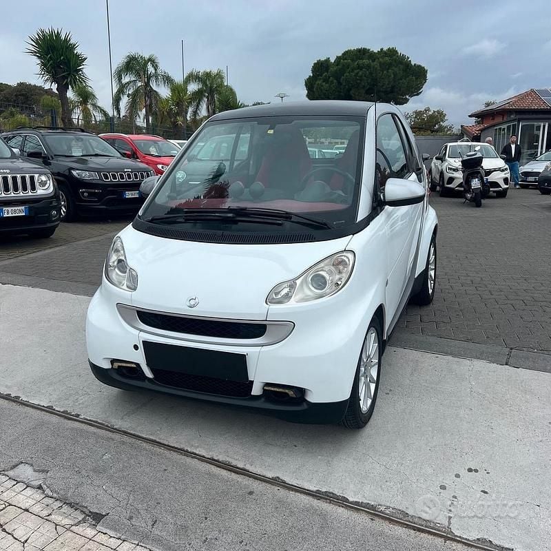 Usata Smart ForTwo Coupé Passion 45 CV (33 kW) 2009 Bianco Coupé