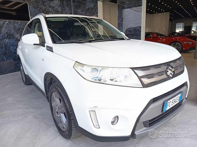 Usata Suzuki Vitara Cool 120 CV (88 kW) 2016 Bianco SUV