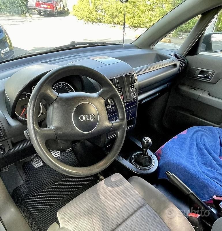Usata Audi A2 75 CV (55 kW) 2000 Utilitaria