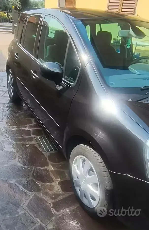 Usata Renault Grand Modus Expression 75 CV (55 kW) 2011 Nero Monovolume
