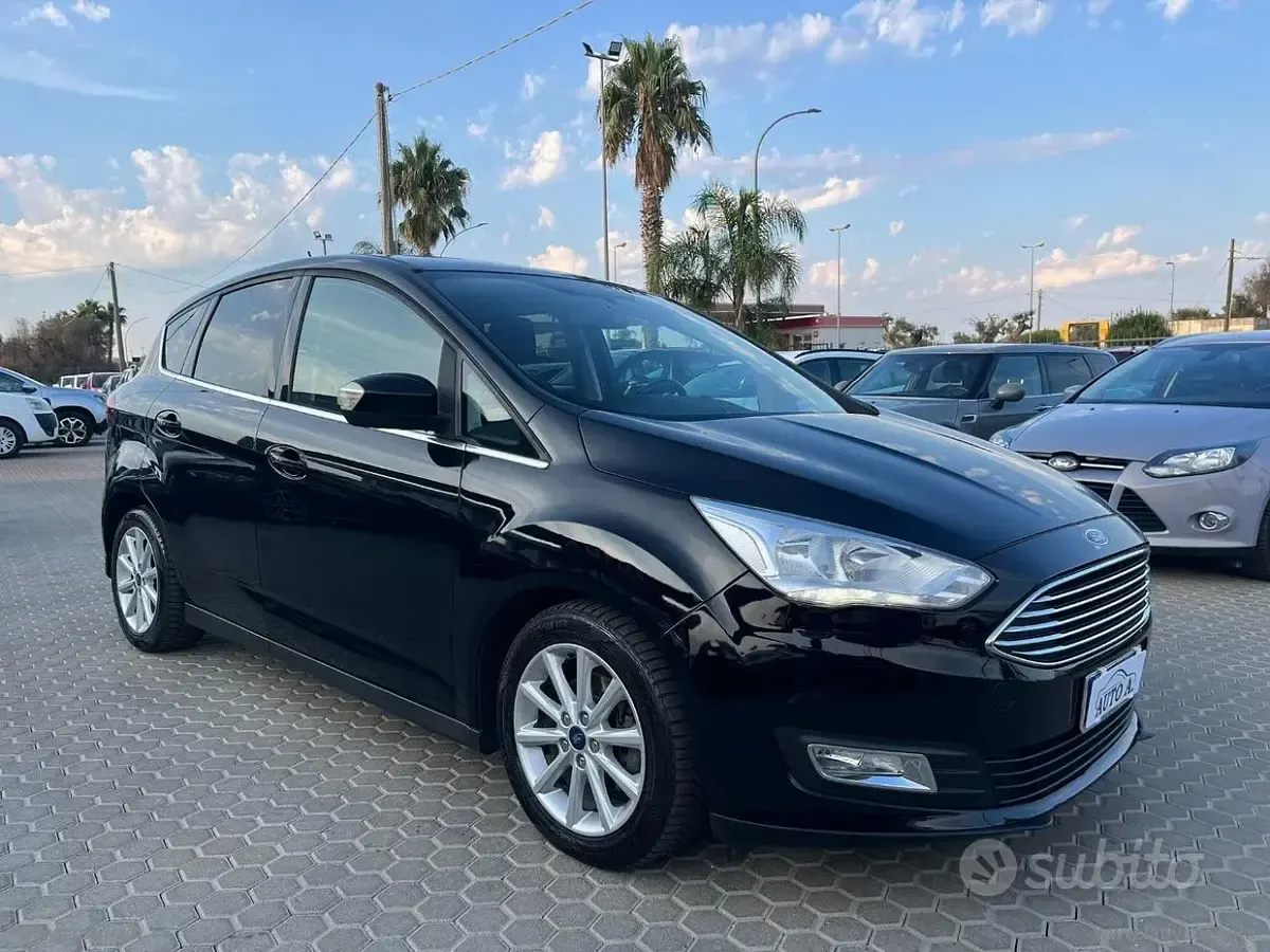 Usata Ford C-MAX Titanium 120 CV (88 kW) 2017 Nero Monovolume