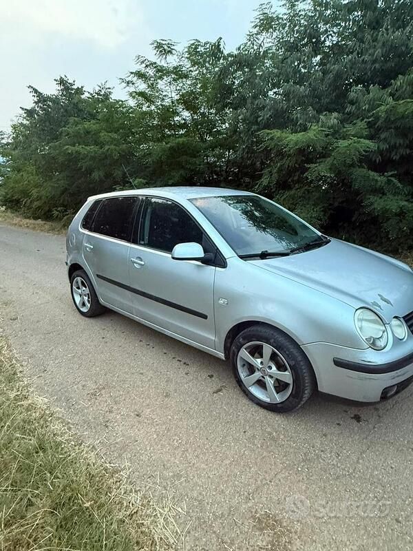 Usata VW Polo 75 CV (55 kW) 2002 Grigio Berlina