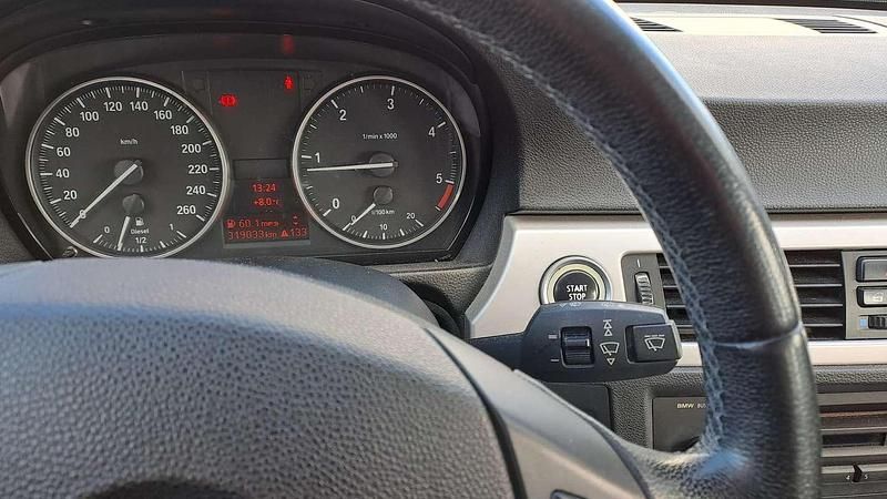 Usata BMW 320 Efficient Dynamics 177 CV (130 kW) 2009 Argento Station wagon