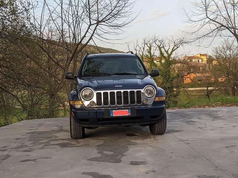 Usata Jeep Cherokee Limited 163 CV (119 kW) 2005 SUV