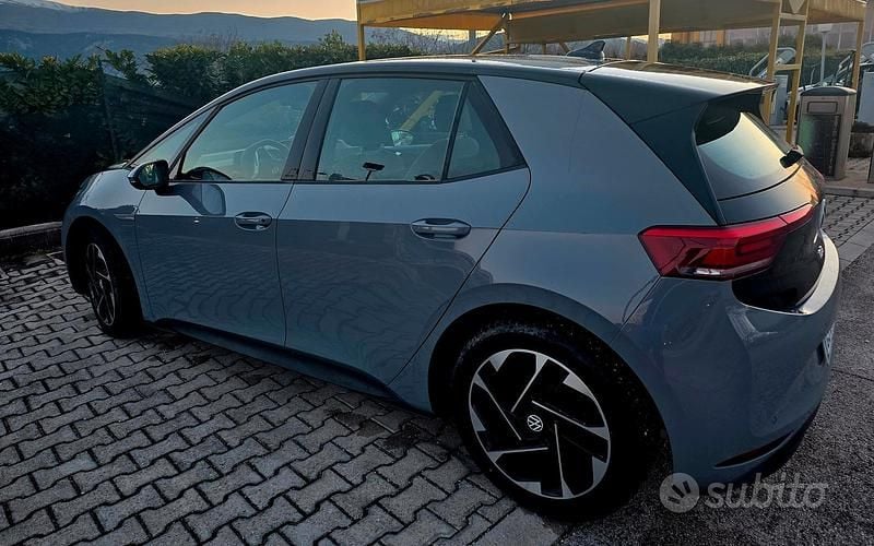 Usata VW ID.3 Pure 110 kW (150 CV) 2021 Grigio Utilitaria