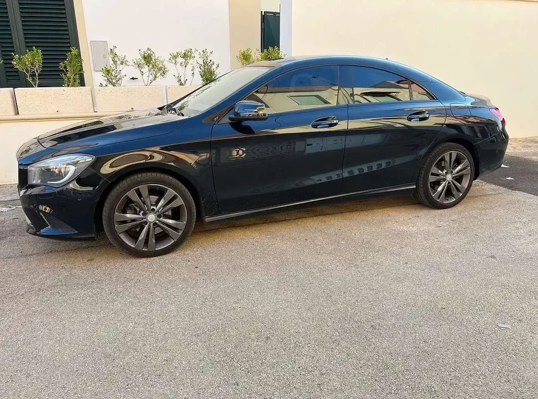 Usata Mercedes CLA200 Premium 136 CV (100 kW) 2014 Nero Coupé